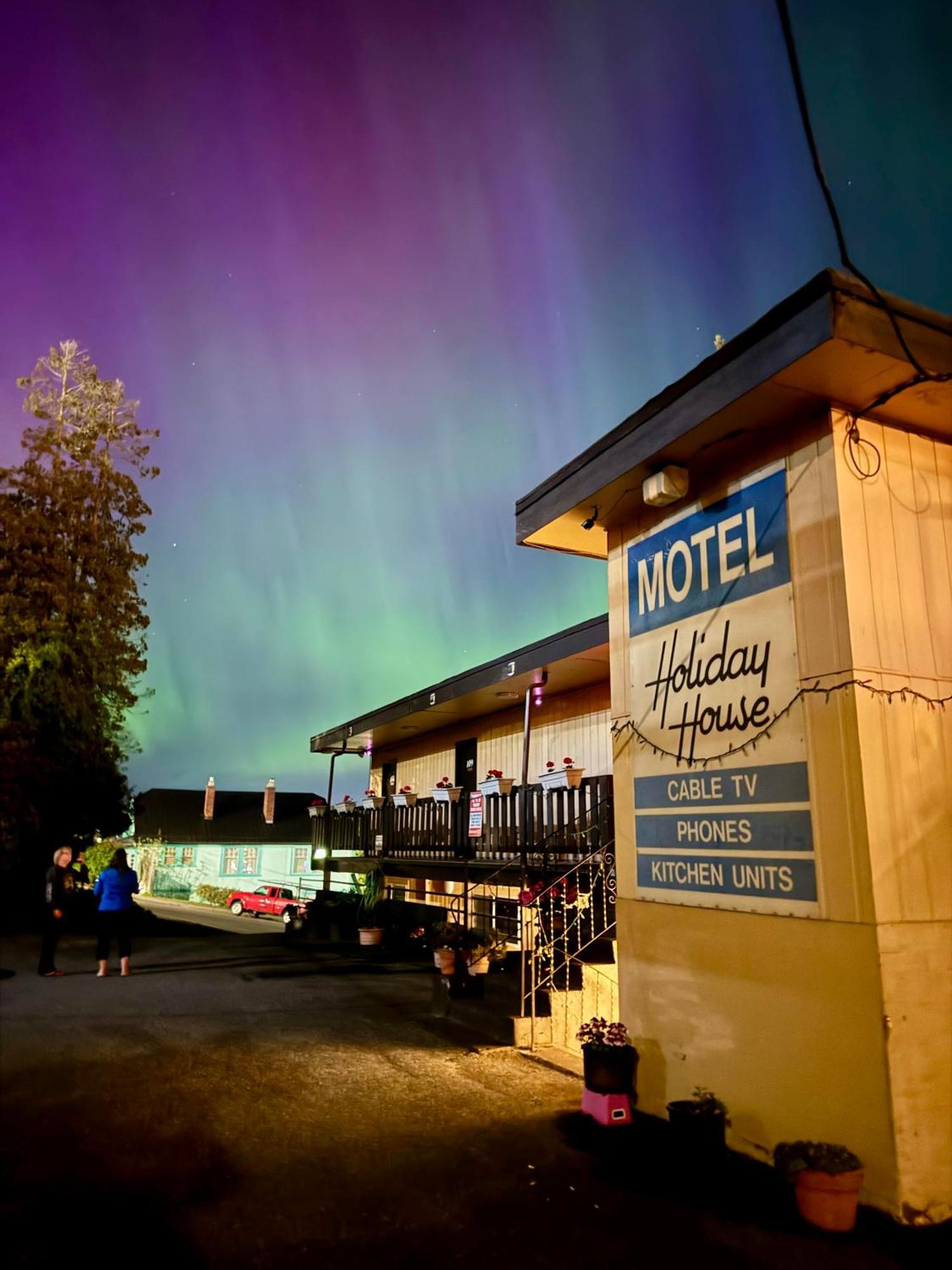 Holiday House Motel Ladysmith Bagian luar foto