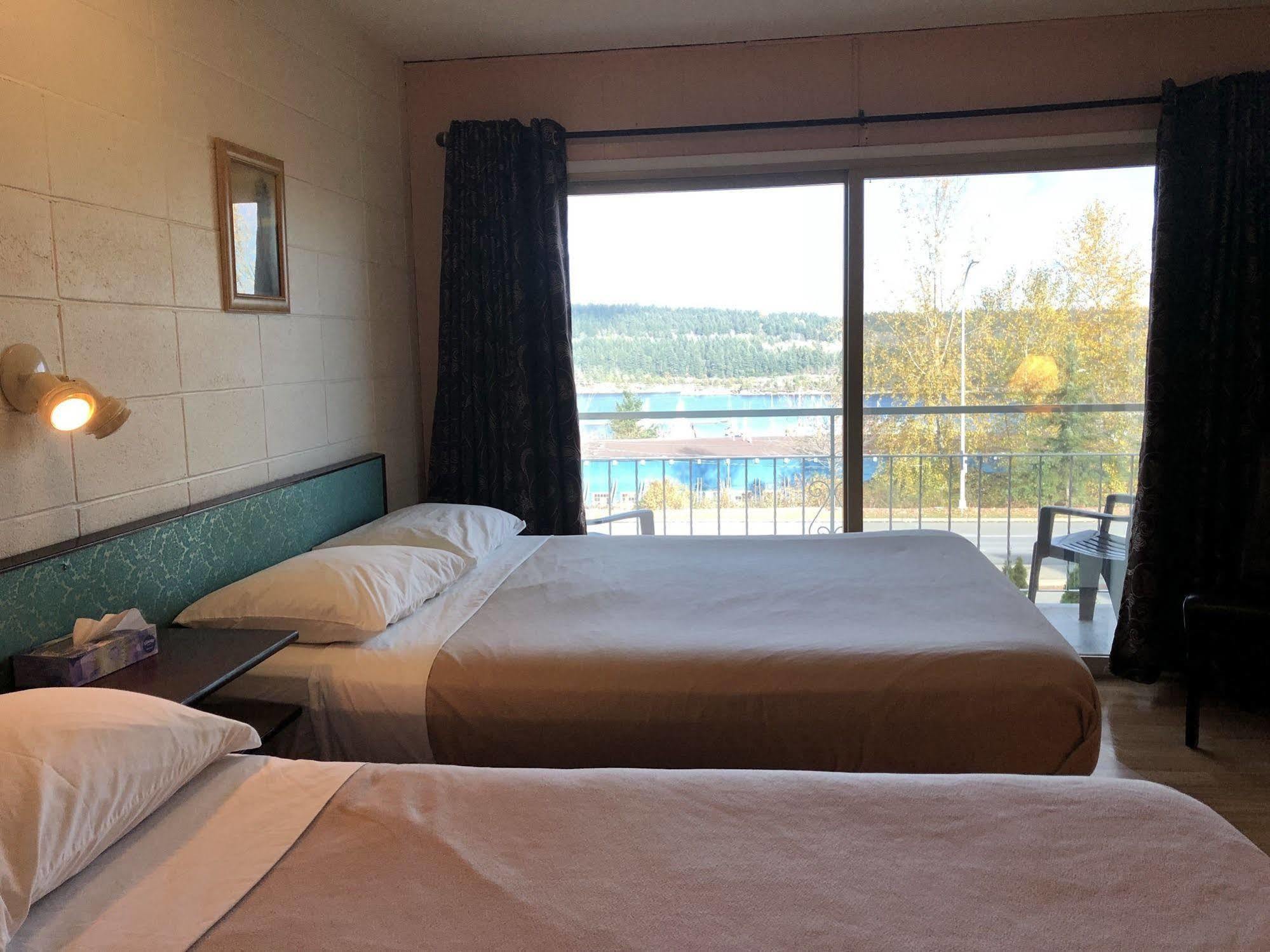 Holiday House Motel Ladysmith Bagian luar foto